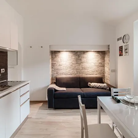 Love's Corner - By Myhomeincomo Apartament *