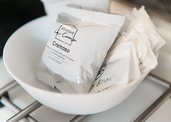 Love's Corner - By Myhomeincomo * Carate Urio